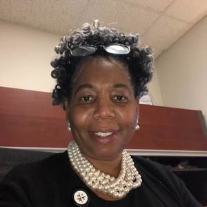 Meet your Posher, Saundra